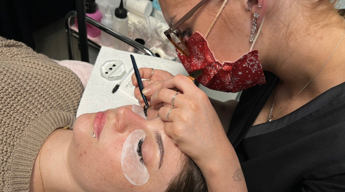 Why Your Lash Application Technique Matters More Than Your Product Choice