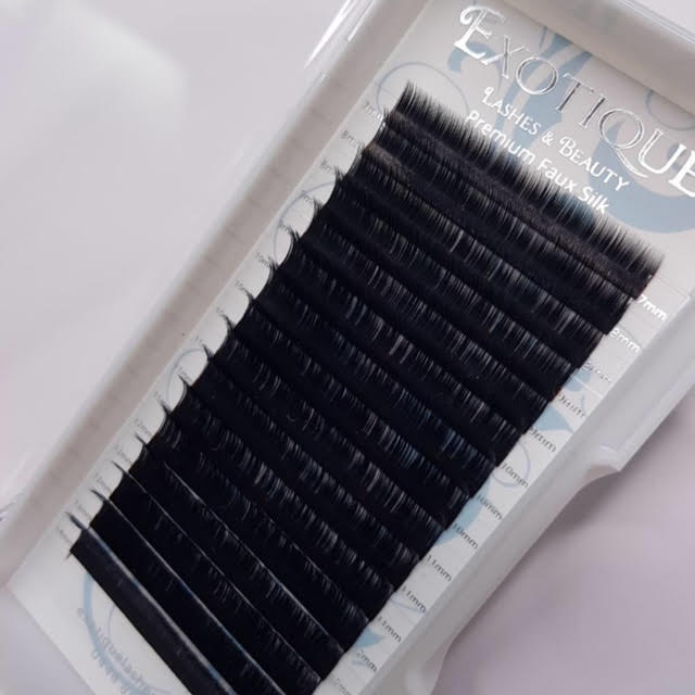 M Curl Lash Trays Mixed Lengths 7-14mm 0.07