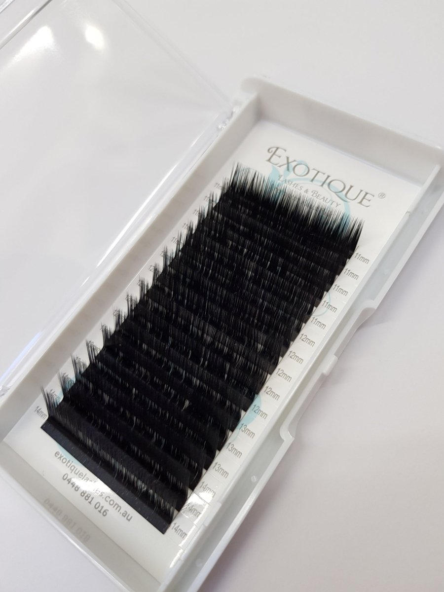 0.07 Faux Silk L Curl Mixed Lash trays. Small Sizes 7 - 10mm and Larger Size 11 - 14mm Trays. - Exotique Lashes