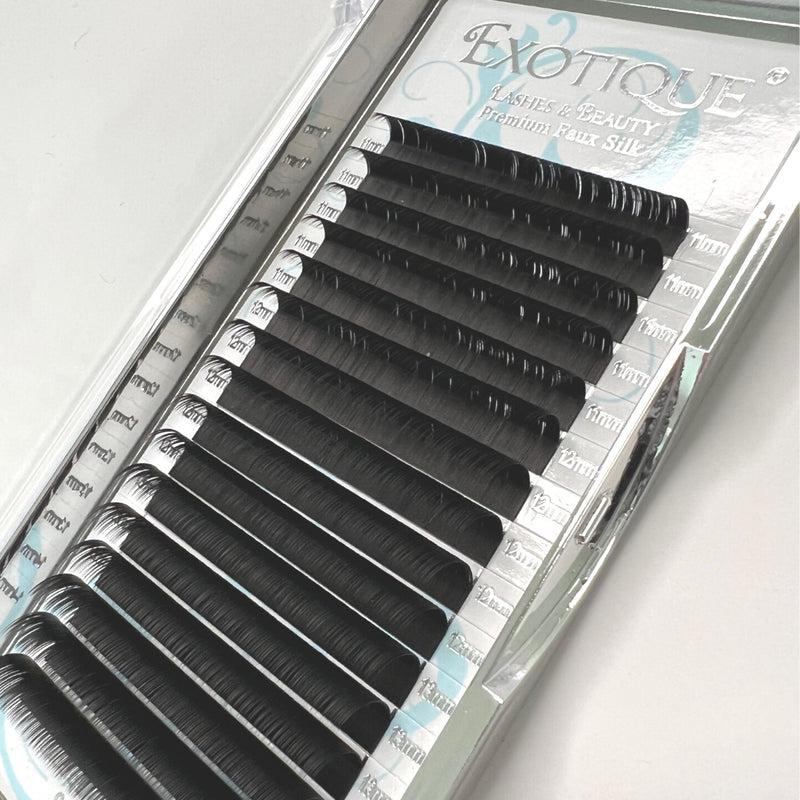 0.15 LC or LD Curl Premium Mixed Lash trays. Small Sizes and larger Size Trays.