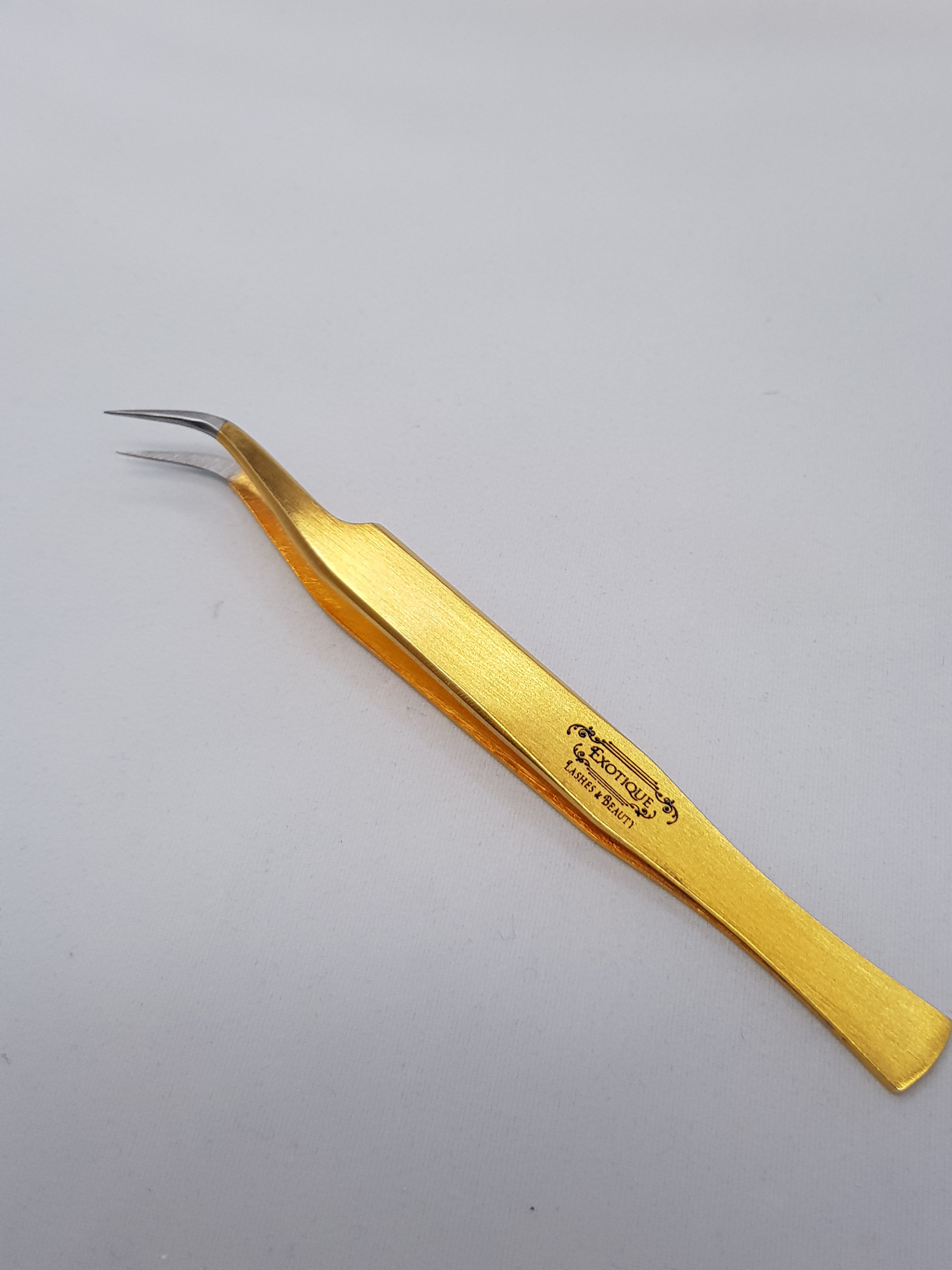 Gold Curved Tweezer for Volume Lashing Extensions